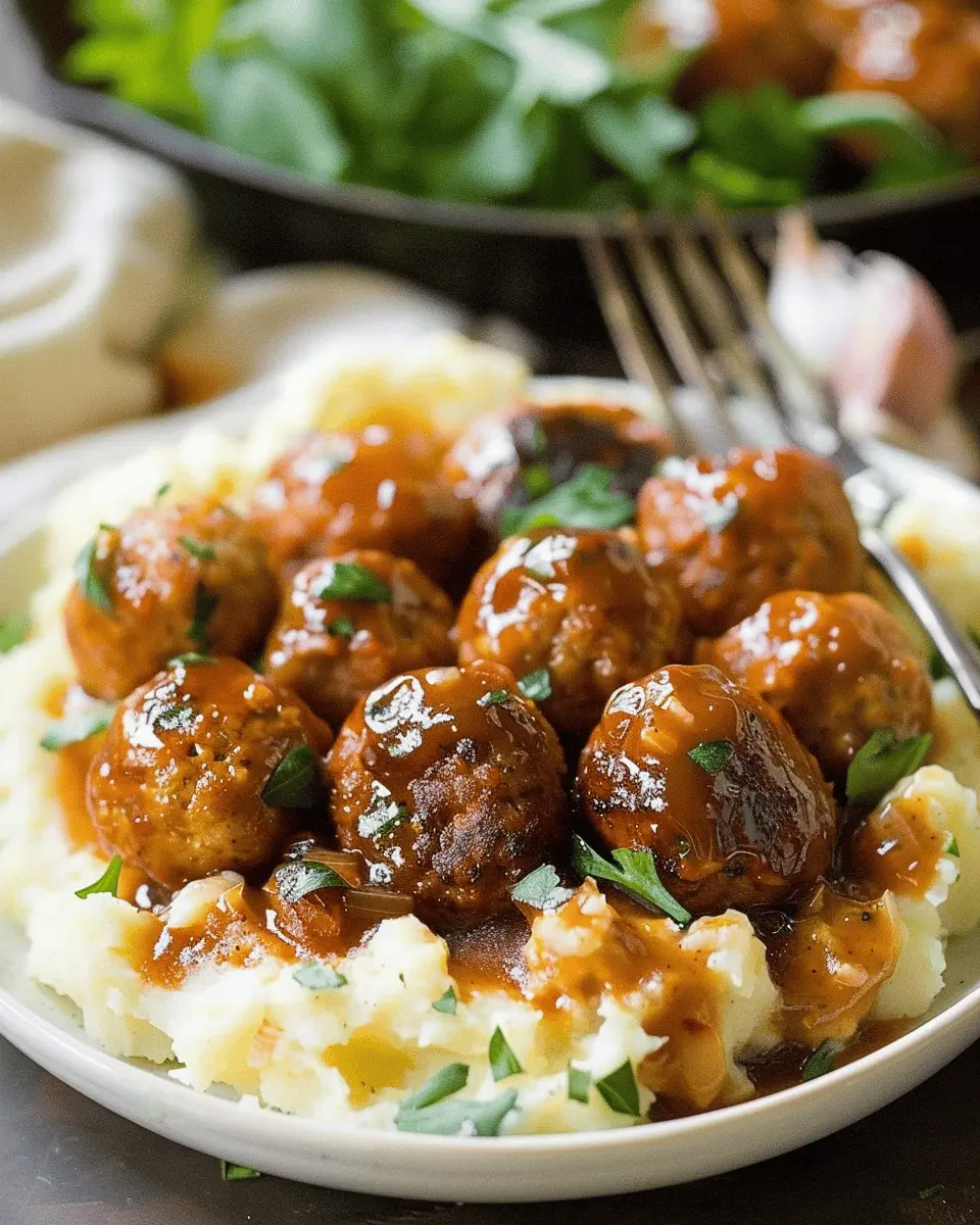 Salisbury Steak Meatballs: Juicy Recipe with Garlic Herb Mashed Potatoes